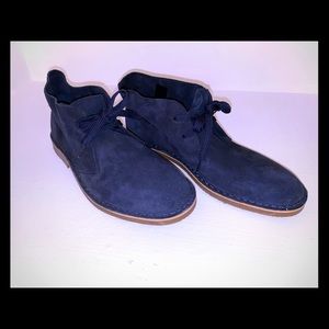 Robert Wayne blue suede chukka boot